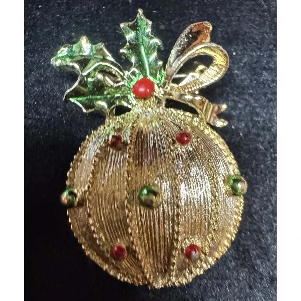 Vintage Gerry's Christmas Ornament Brooch Gold Tone Holiday Bauble Holly Bow Red